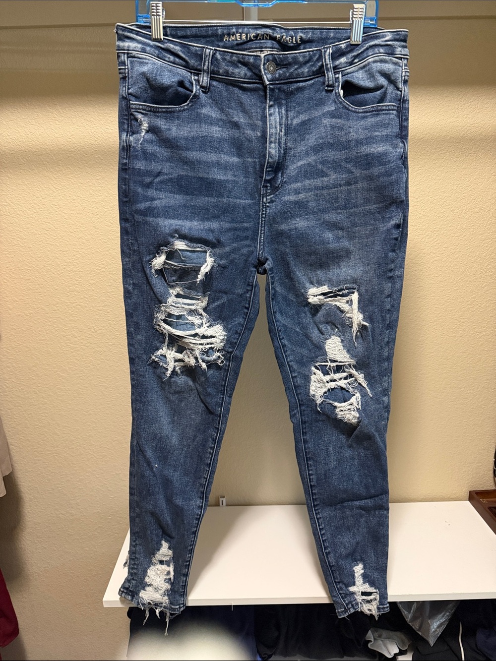 American Eagle Outfitters Women's Blue Distressed Skinny Jeans